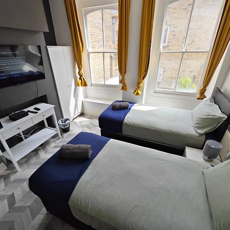 2 Bedroom 2 Bathroom Apartment In Old St - Shoreditch - Zone 1 London Eksteriør bilde
