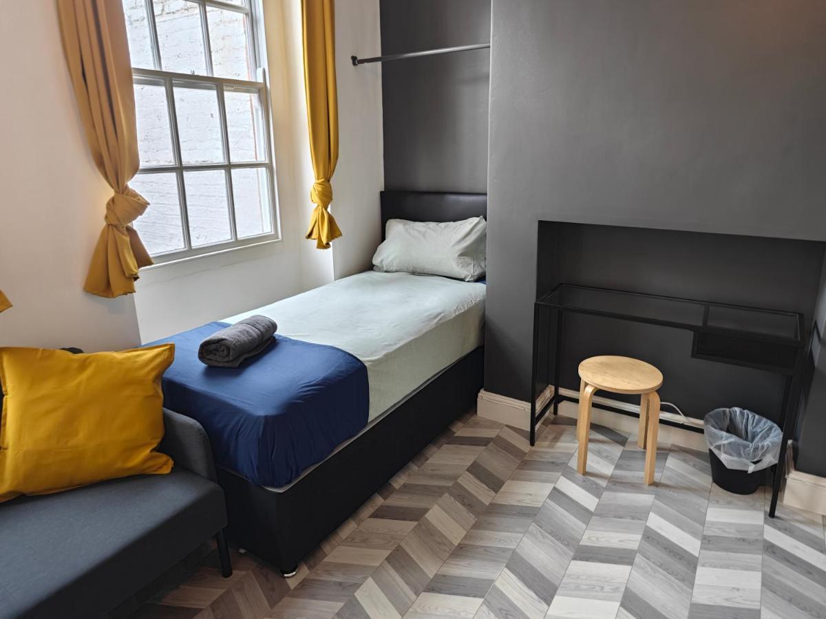 2 Bedroom 2 Bathroom Apartment In Old St - Shoreditch - Zone 1 London Eksteriør bilde