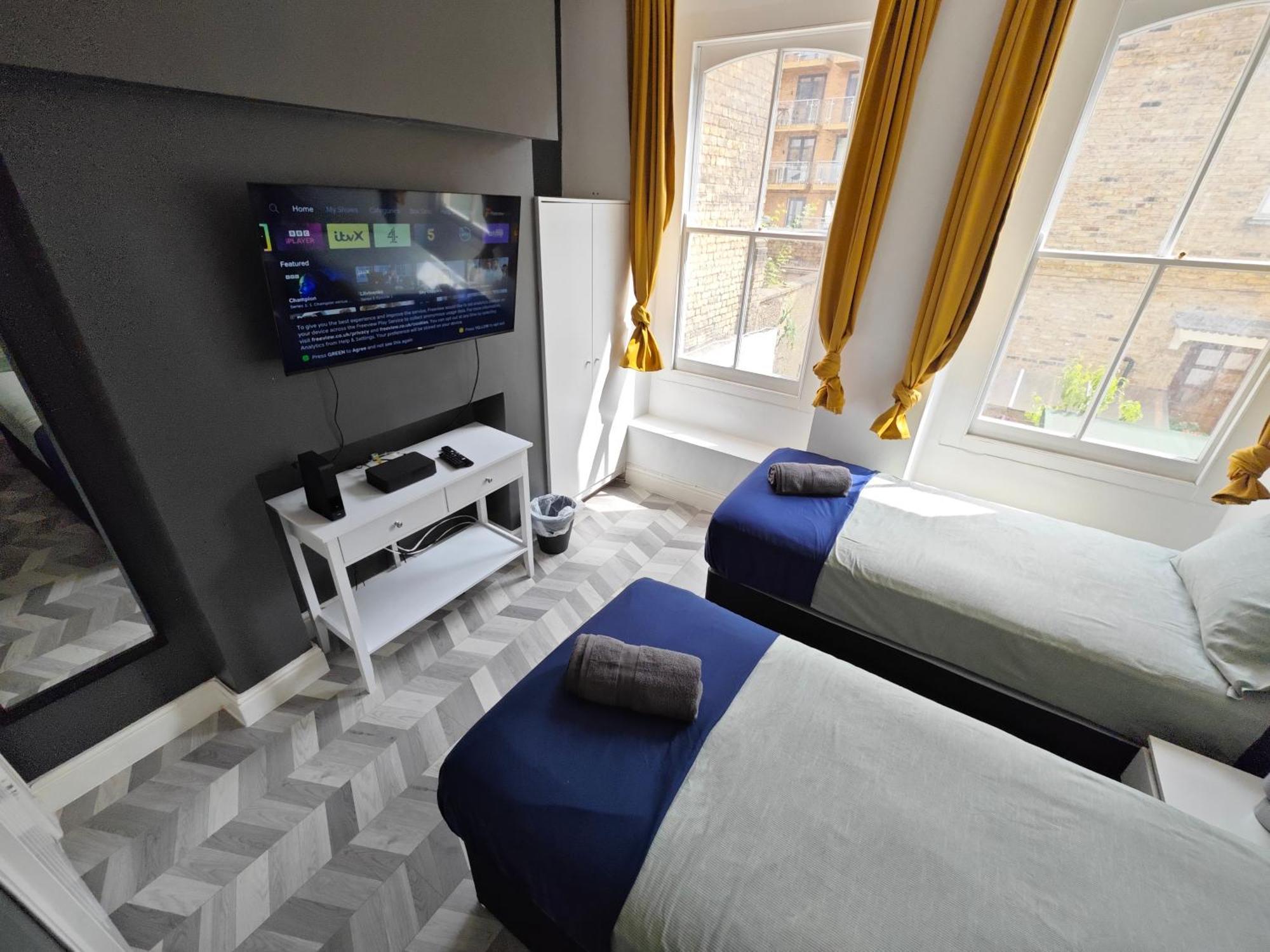 2 Bedroom 2 Bathroom Apartment In Old St - Shoreditch - Zone 1 London Eksteriør bilde