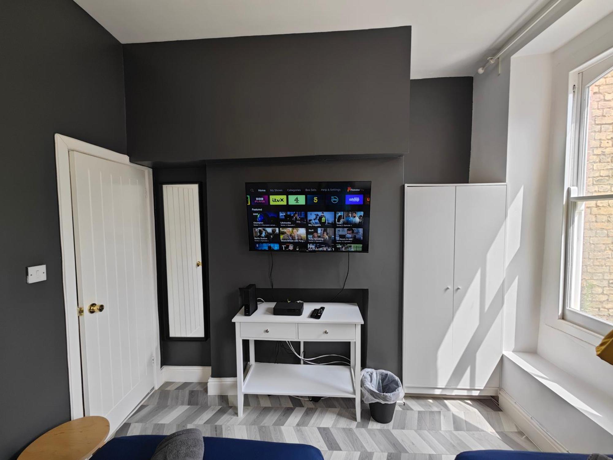 2 Bedroom 2 Bathroom Apartment In Old St - Shoreditch - Zone 1 London Eksteriør bilde